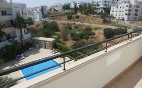 C04 - Pool View 3 Bed Apartment